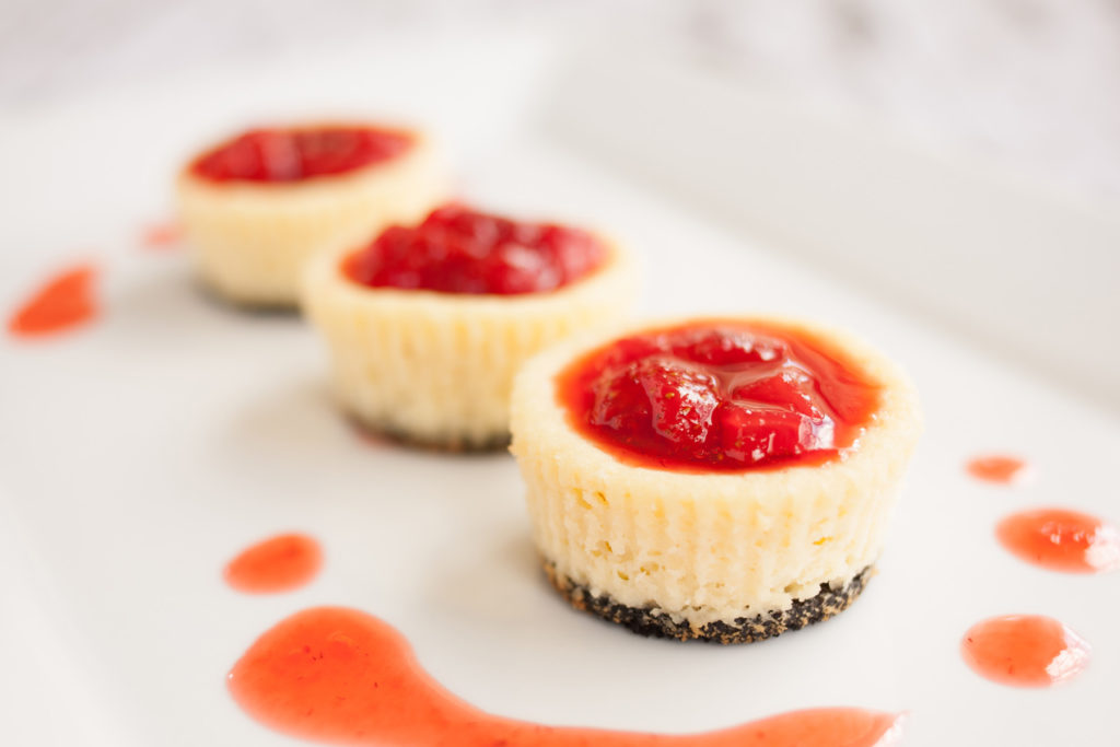 These Easy Mini Cheesecakes are the perfect party food. From wedding receptions to to baby showers, these desserts look gorgeous and taste even better!