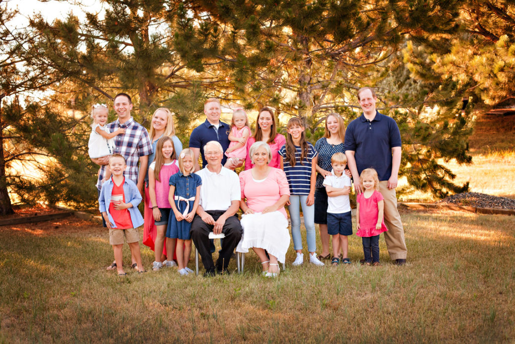 How to Shoot Extended Family Pictures | Click Love Grow