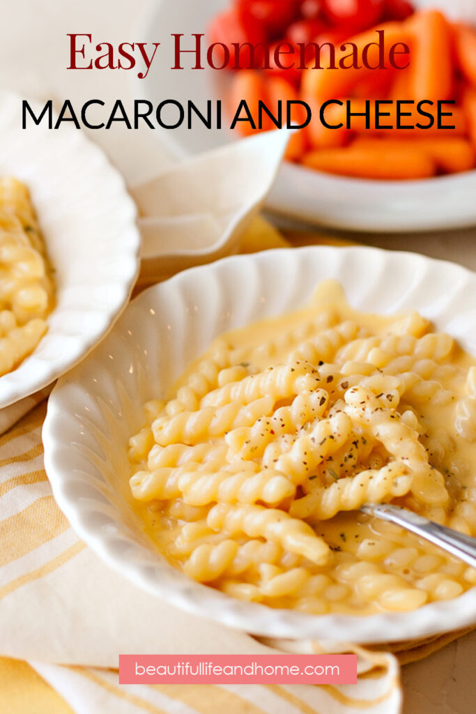 Easy Homemade Macaroni and Cheese! Tastes just like the kind in restaurants!